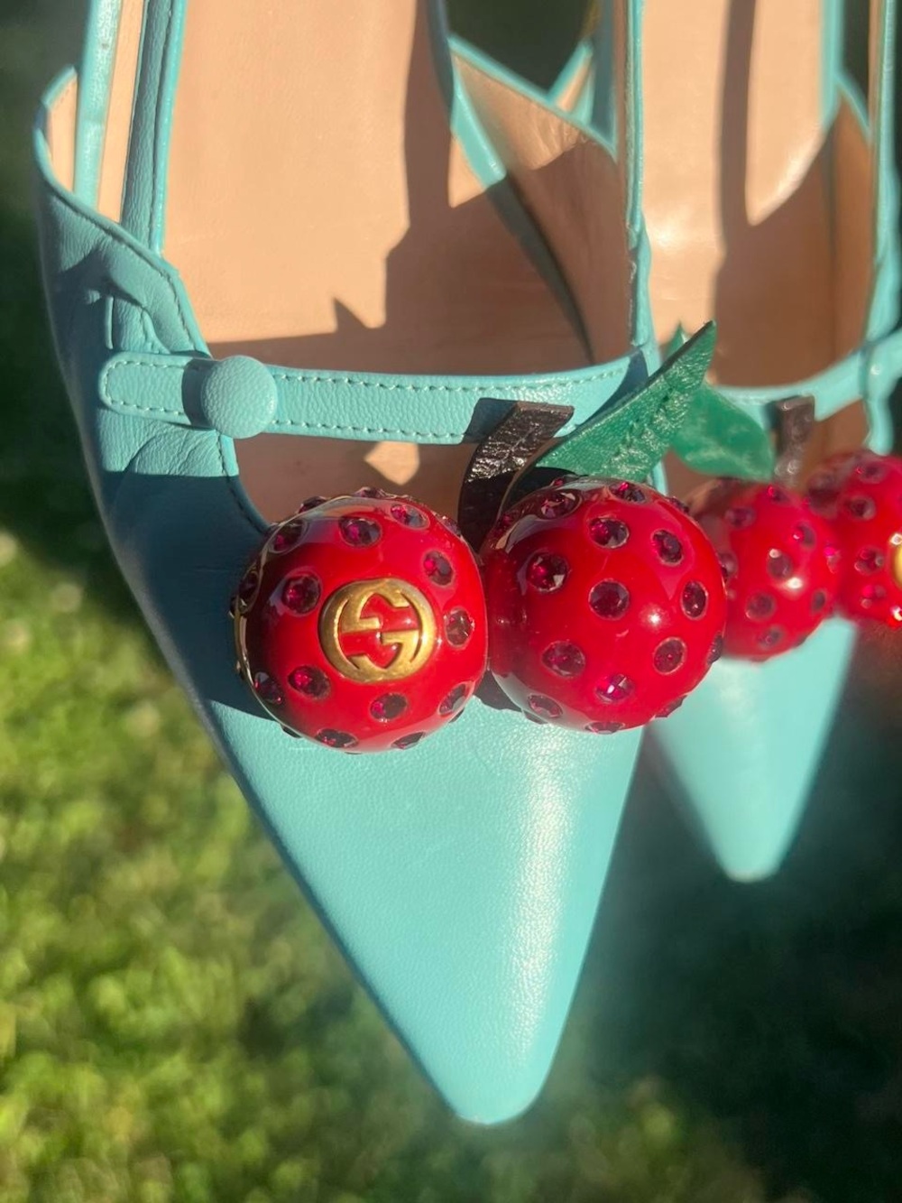 Gucci · By Alessandro Michele · 2019 · Unia Cherry Patent Leather Pumps Size 8.5 - Picture 2 of 8
